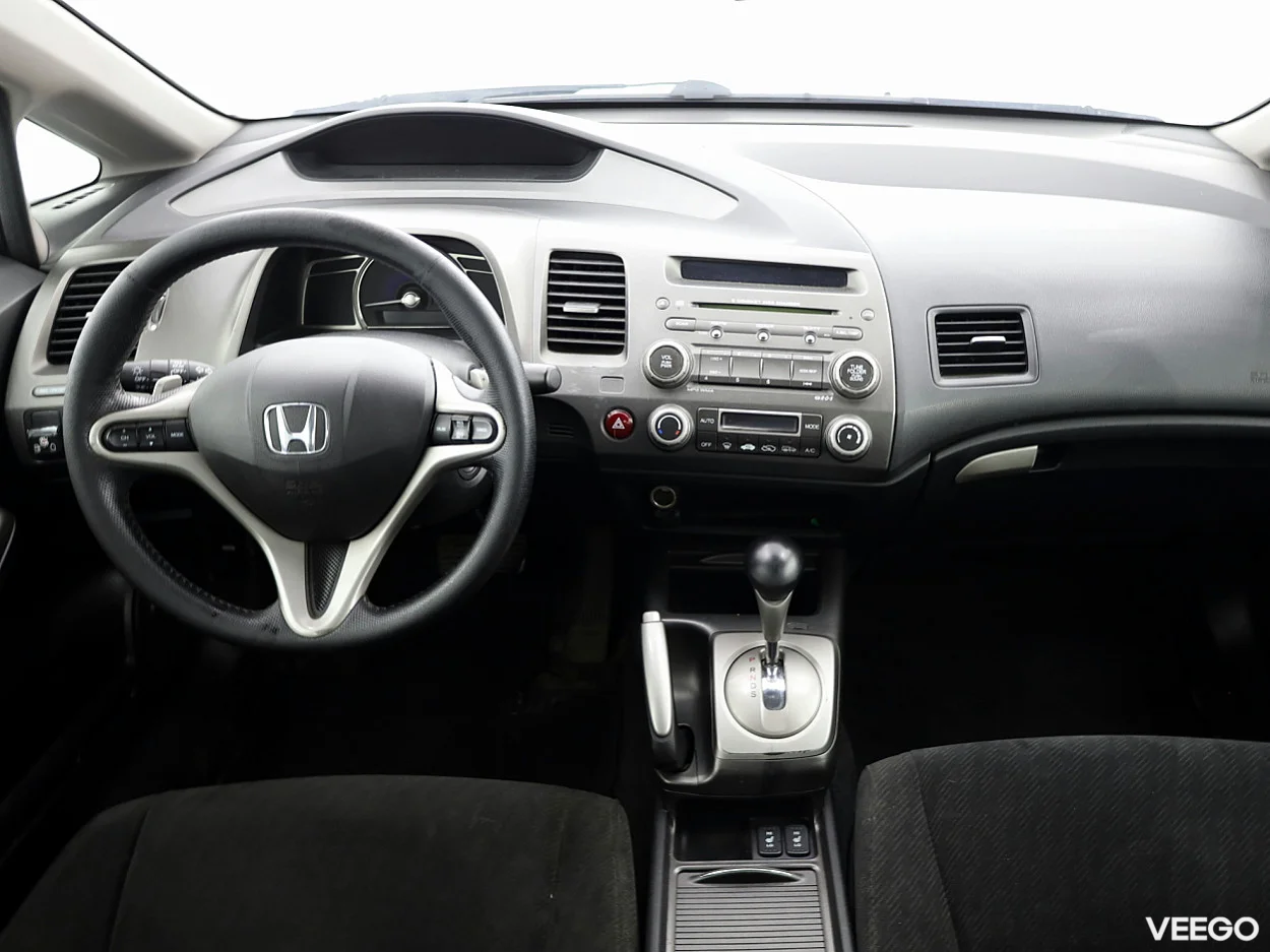 Honda Civic 1.8 104kW