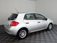 Toyota Auris 1.4 71kW thumbnail