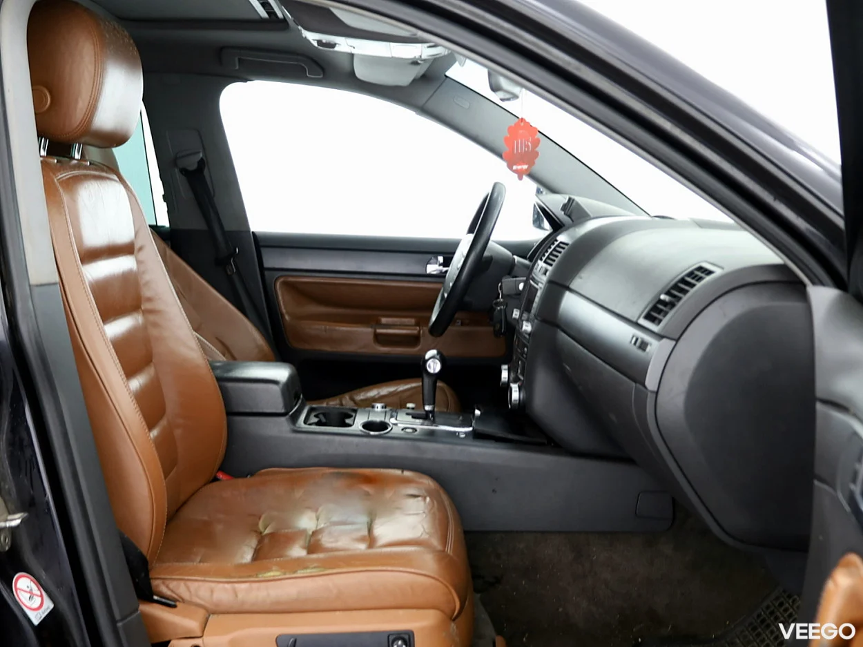 Volkswagen Touareg 2.5 129kW