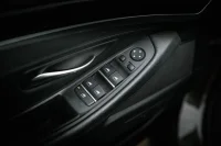 BMW 530 3.0 190kW thumbnail