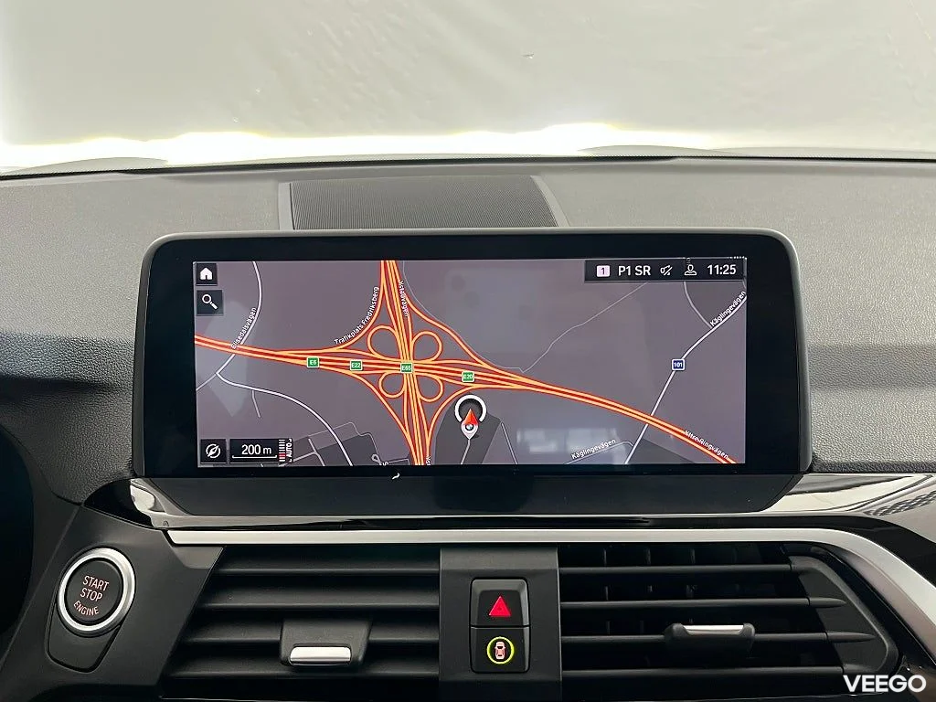 BMW X3 xDrive20d Model xLine Rattvärme HiFi Drag KupeVärmare 0kW