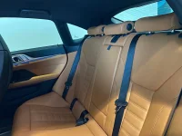 BMW i4 eDrive40 M sportstolar Parkeringsassistans Drag 0kW thumbnail