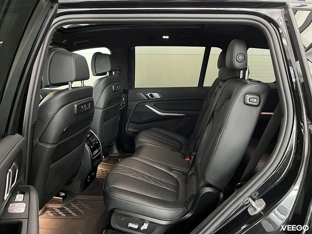 BMW X7 xDrive40d M Sport Dragkrok Comfort Access Head-Up 0kW