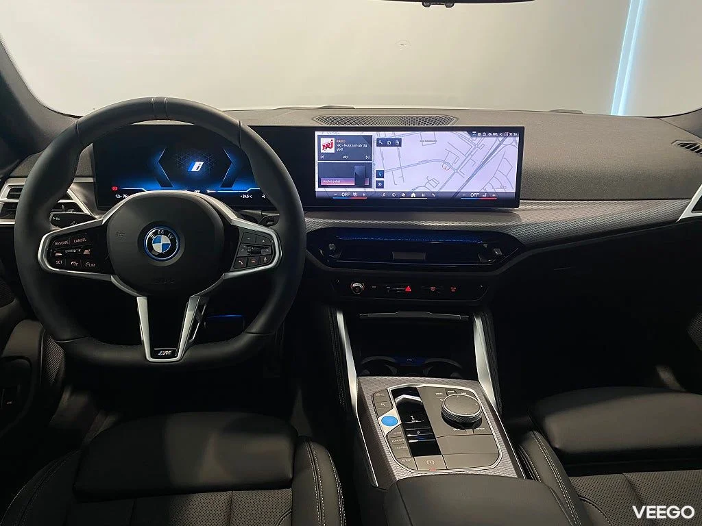 BMW i4 eDrive40 Rattvärme Driving Assistant 0kW