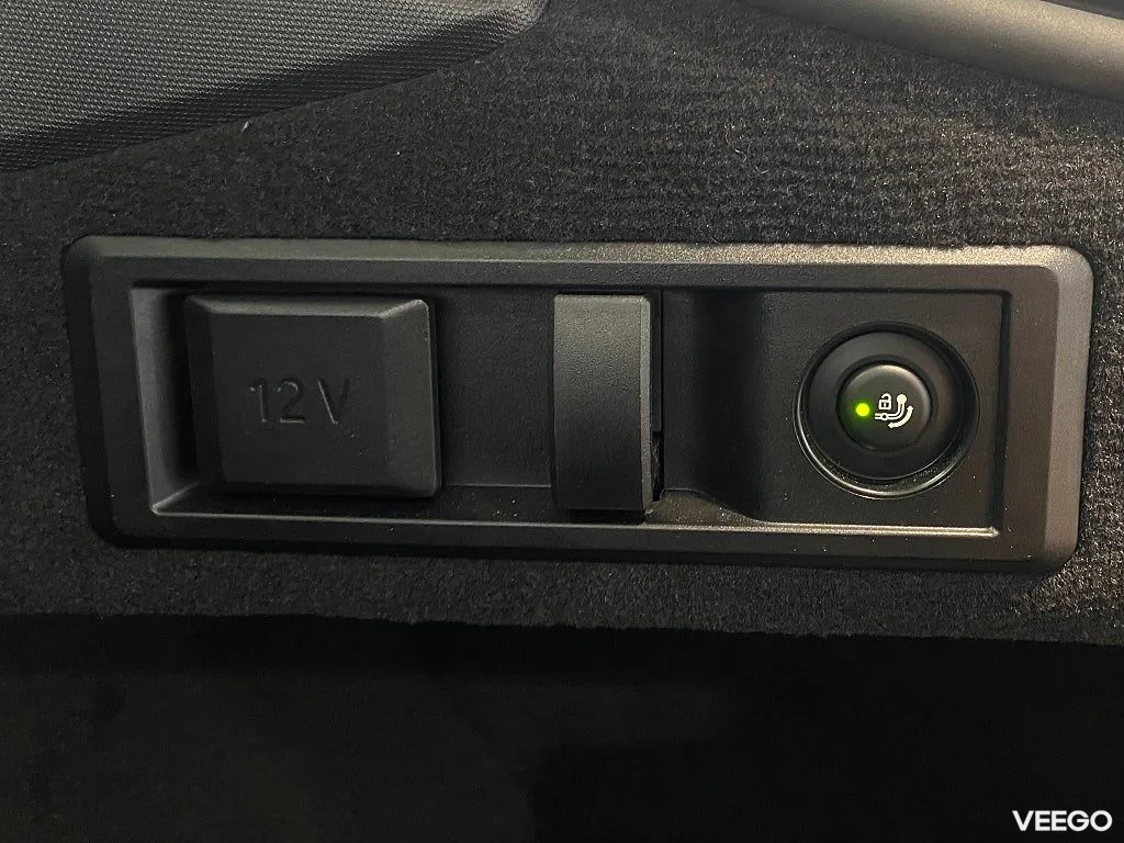BMW i4 eDrive40 Rattvärme Driving Assistant 0kW