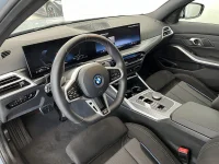 BMW 330 Sedan M Sport Drag Park Assist HiFi Rattvärme Adpt Fart 0kW thumbnail