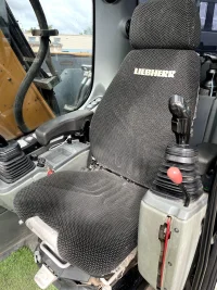 Liebherr R920LC 110kW thumbnail