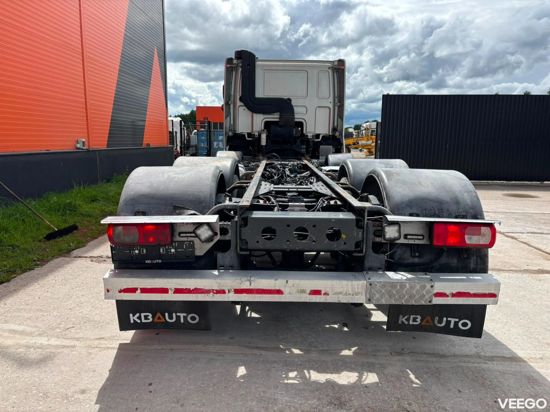 DAF CF 410 CHASSIS L=6351 mm / PTO 410kW