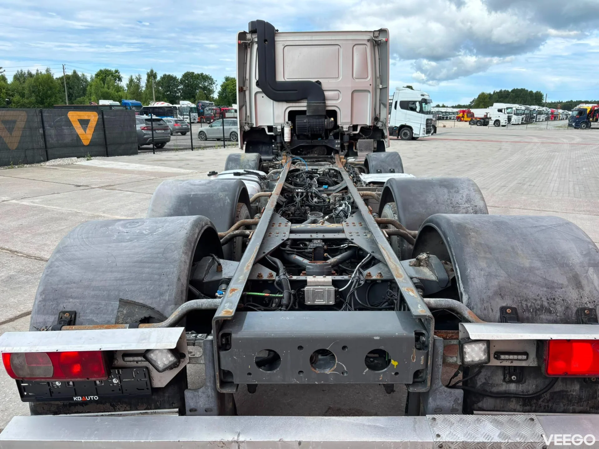 DAF CF 410 CHASSIS L=6351 mm / PTO 410kW