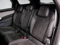 Peugeot 5008 GT Exclusive PHEV 225 e-DCS7 110kW thumbnail