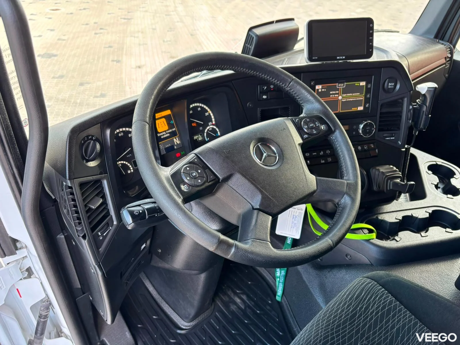 Mercedes-Benz Arocs BOX L=5592 mm 360kW