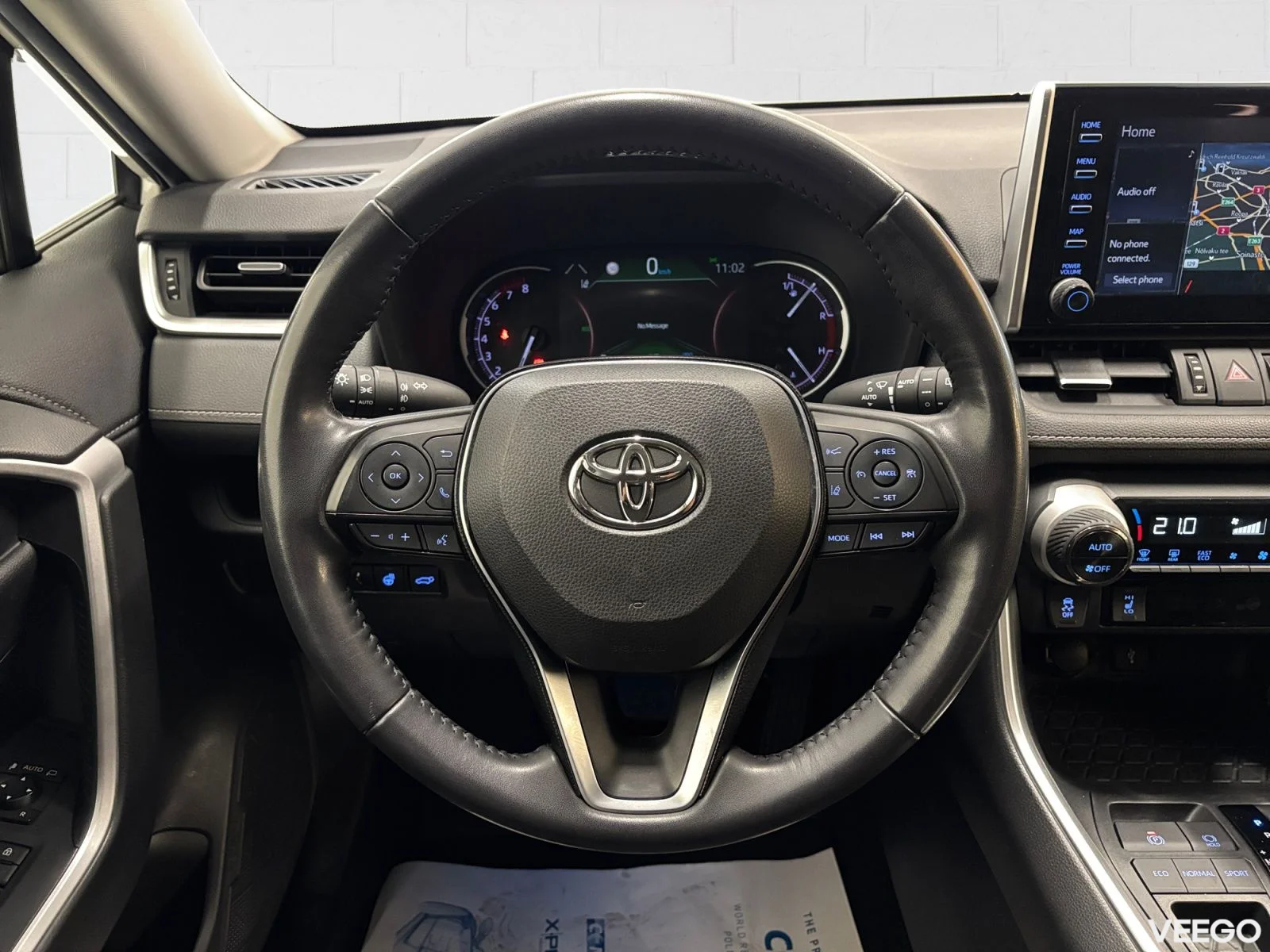 Toyota RAV4 Luxury + Comfort pakett 2 129kW