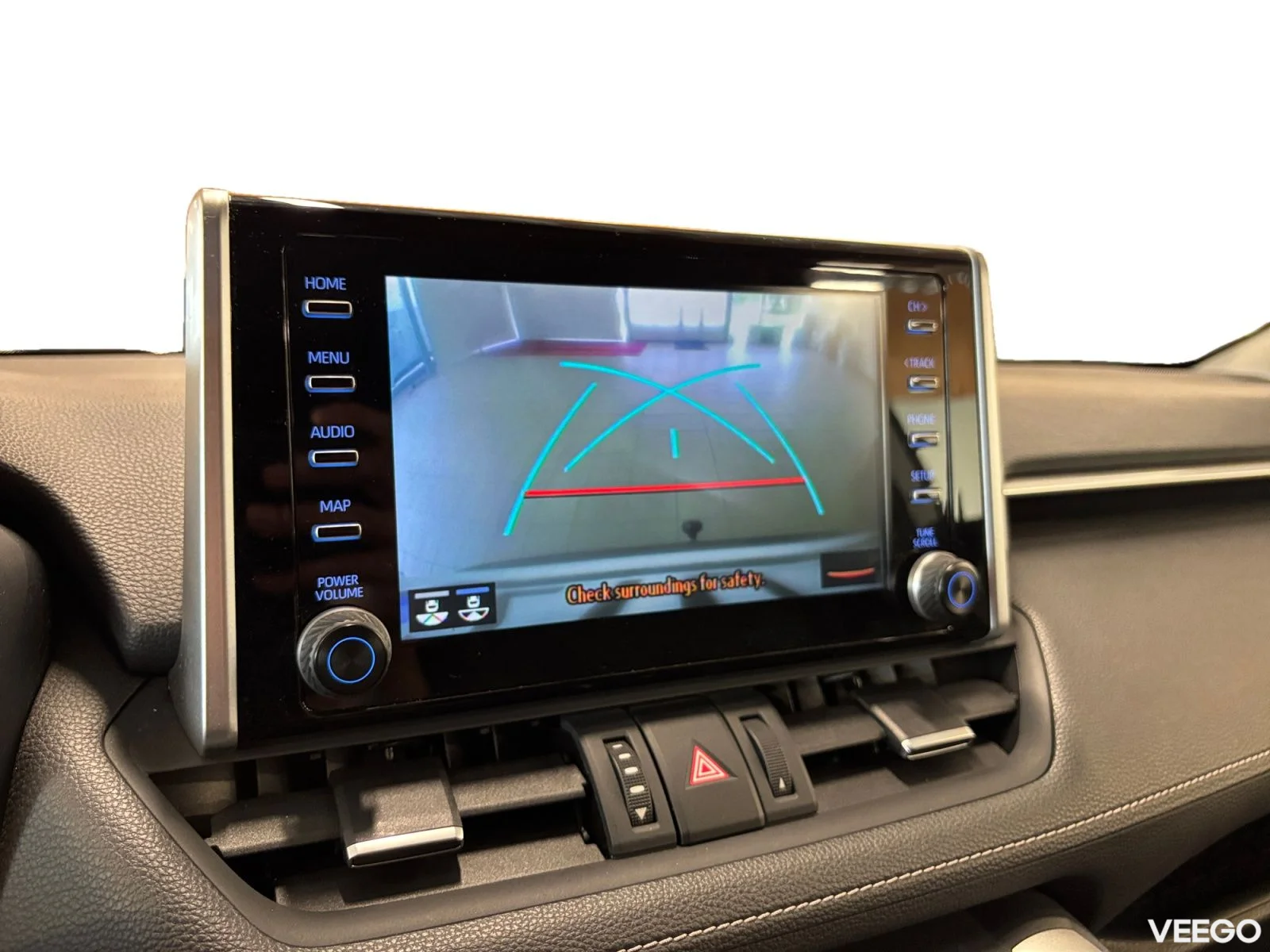 Toyota RAV4 Luxury + Comfort pakett 2 129kW