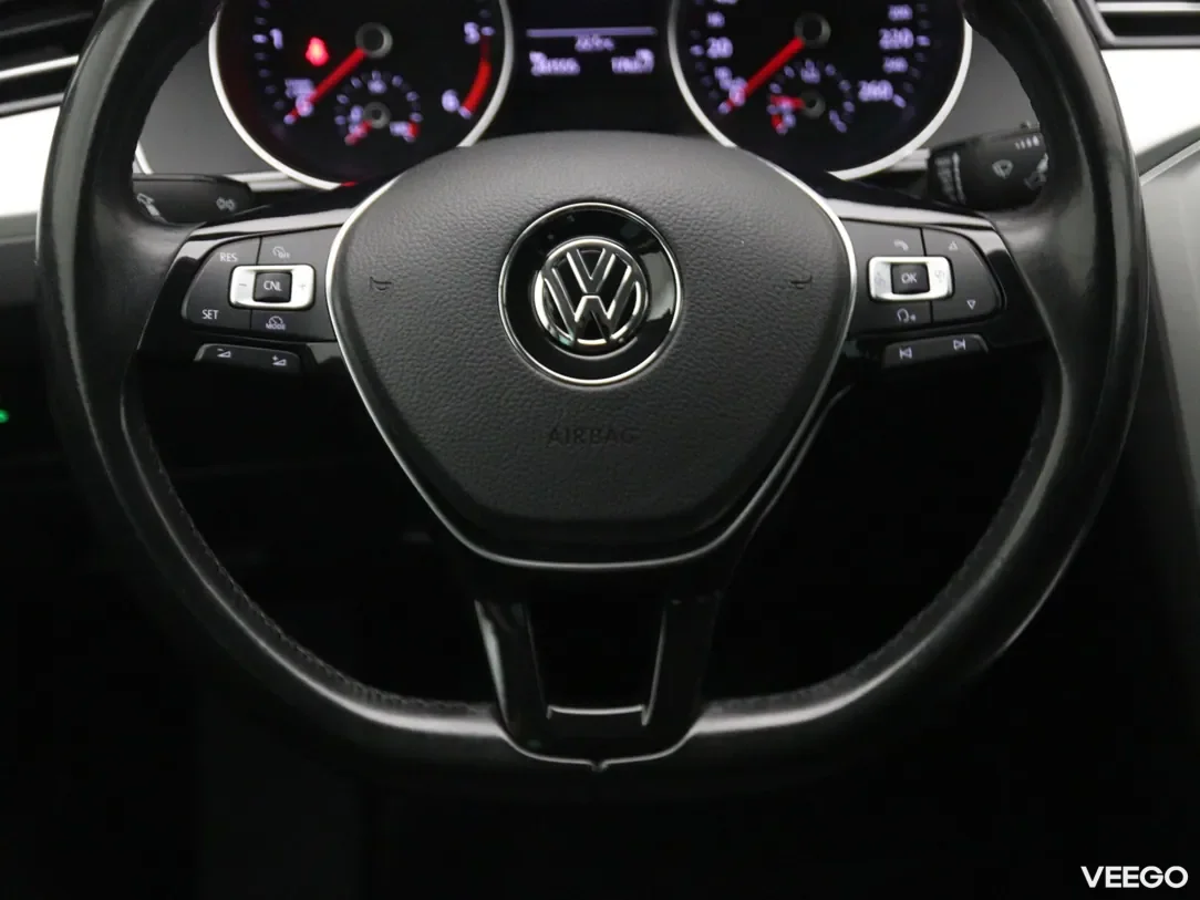 Volkswagen Passat 1.6 88kW