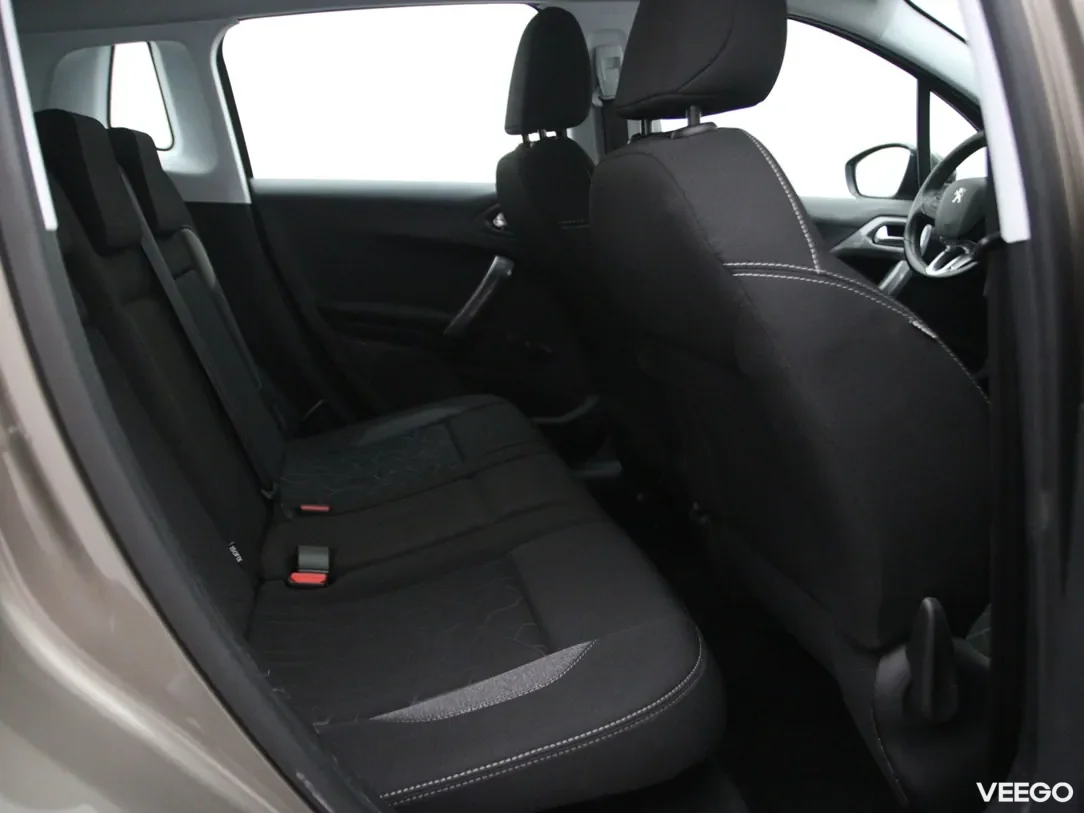Peugeot 2008 1.2 81kW