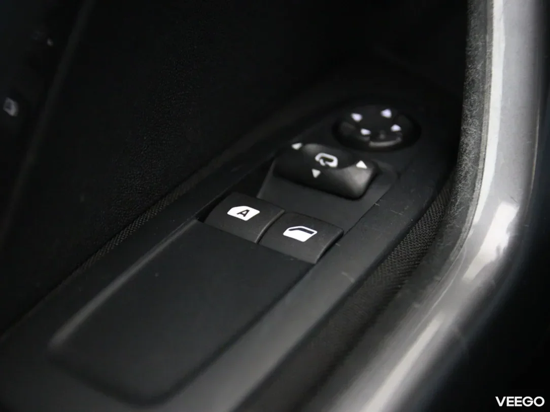 Peugeot 2008 1.2 81kW