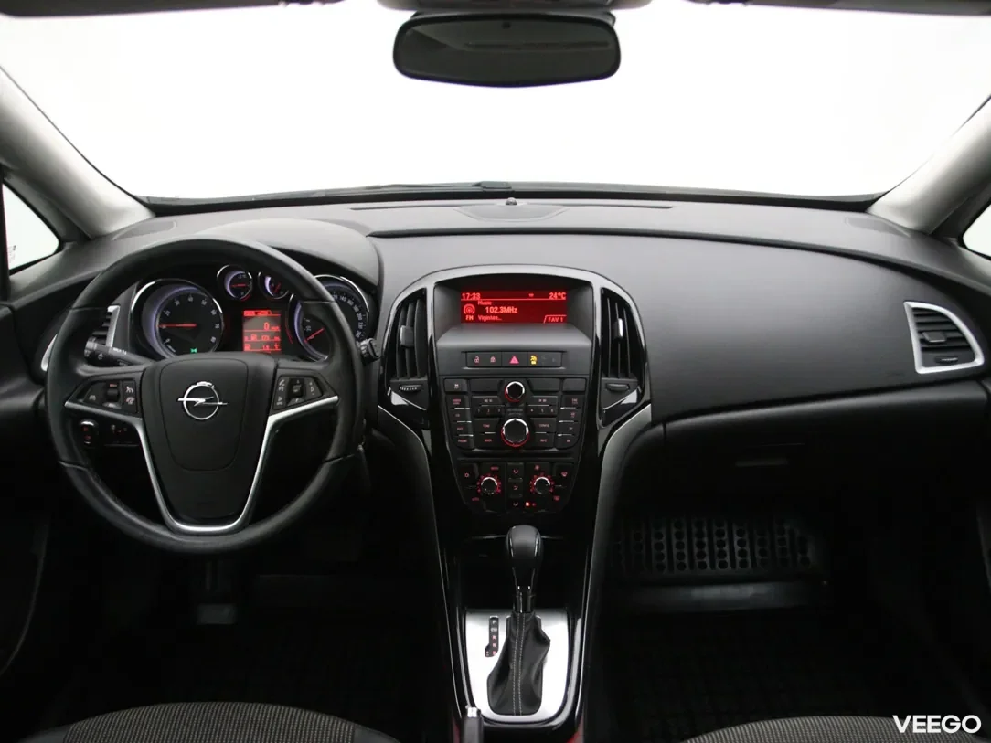 Opel Astra 1.4 103kW