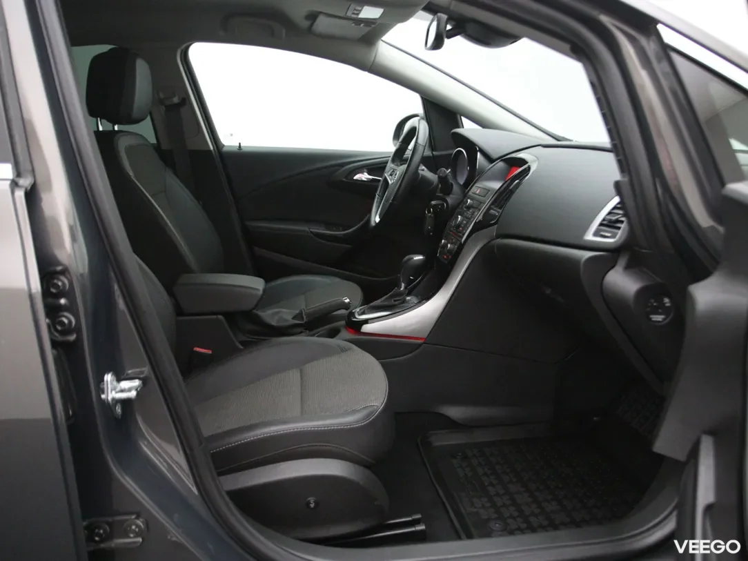 Opel Astra 1.4 103kW