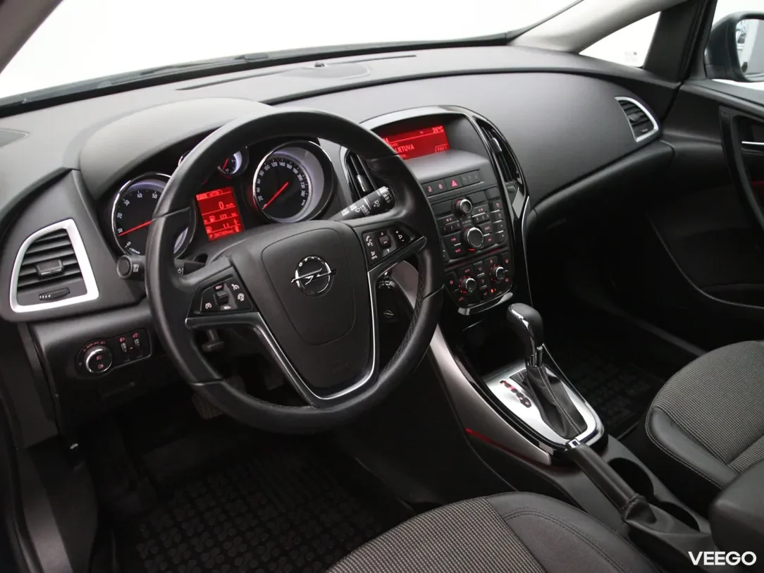 Opel Astra 1.4 103kW