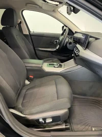 BMW 318 i 2 115kW thumbnail