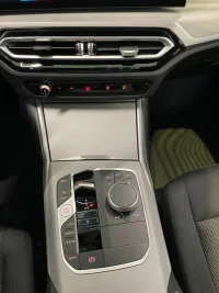 BMW 318 i 2 115kW thumbnail