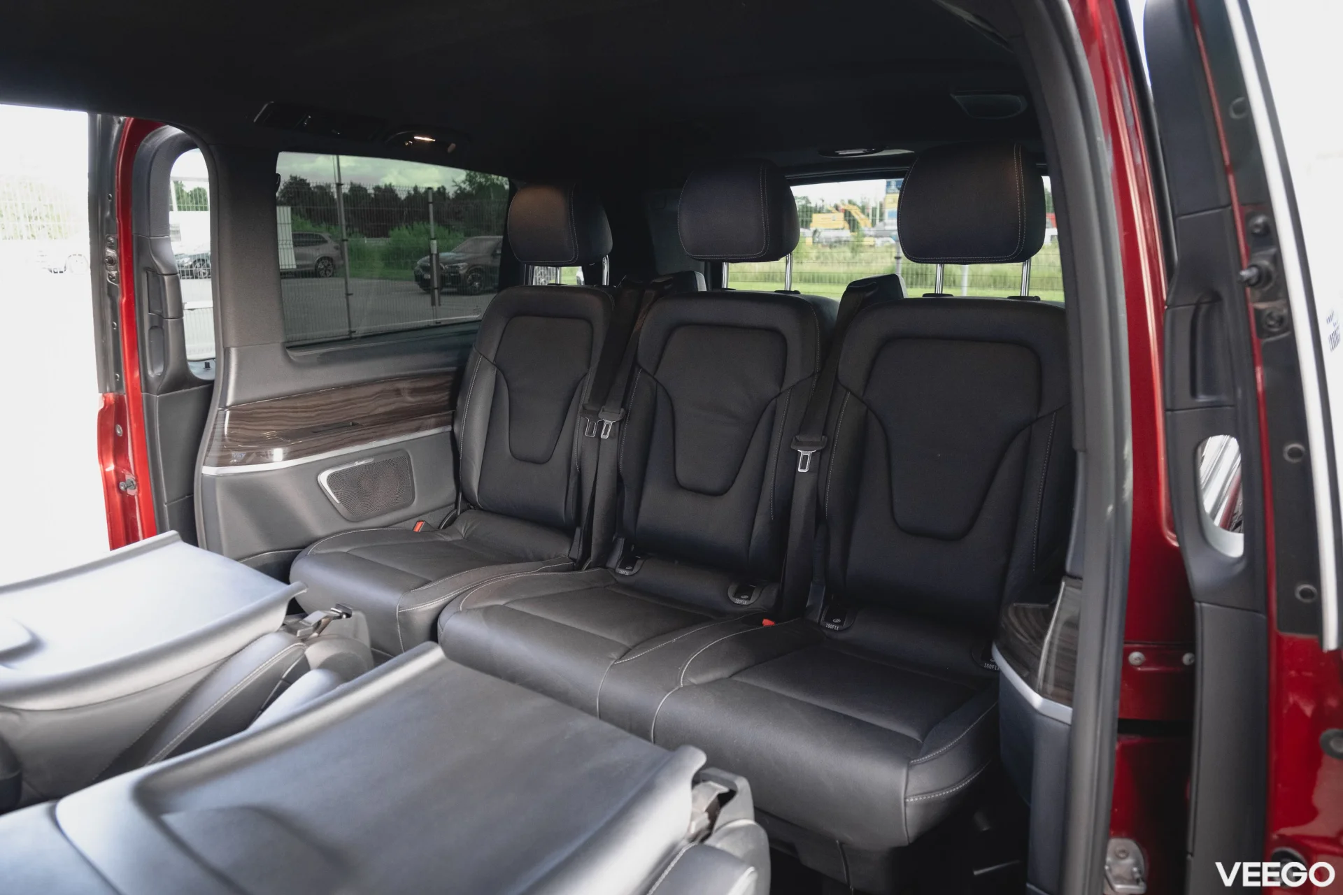 Mercedes-Benz V250 d 4Matic Avantgarde Long N1 2 140kW