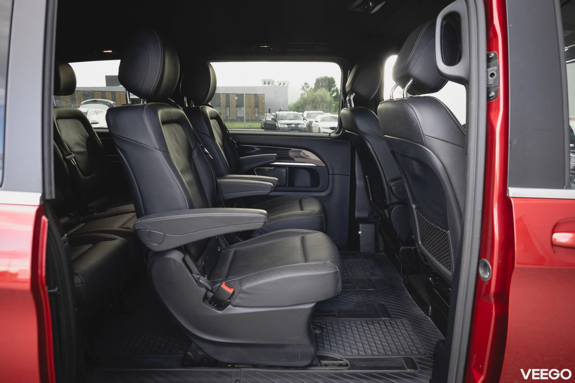 Mercedes-Benz V250 d 4Matic Avantgarde Long N1 2 140kW
