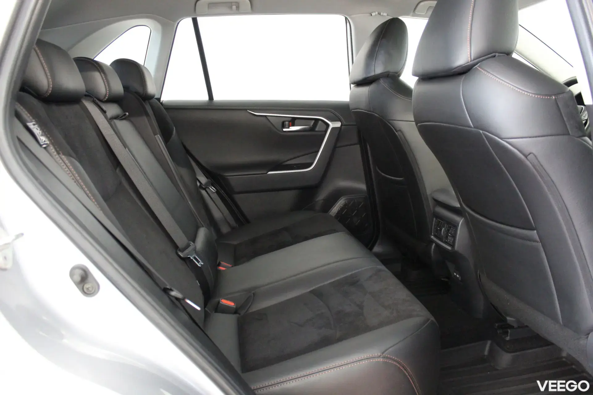 Toyota RAV4 Luxury Plus AWD 2 129kW