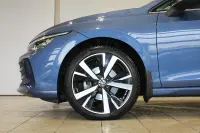 Volkswagen Golf Variant eTSI Style 1.5 110kW thumbnail