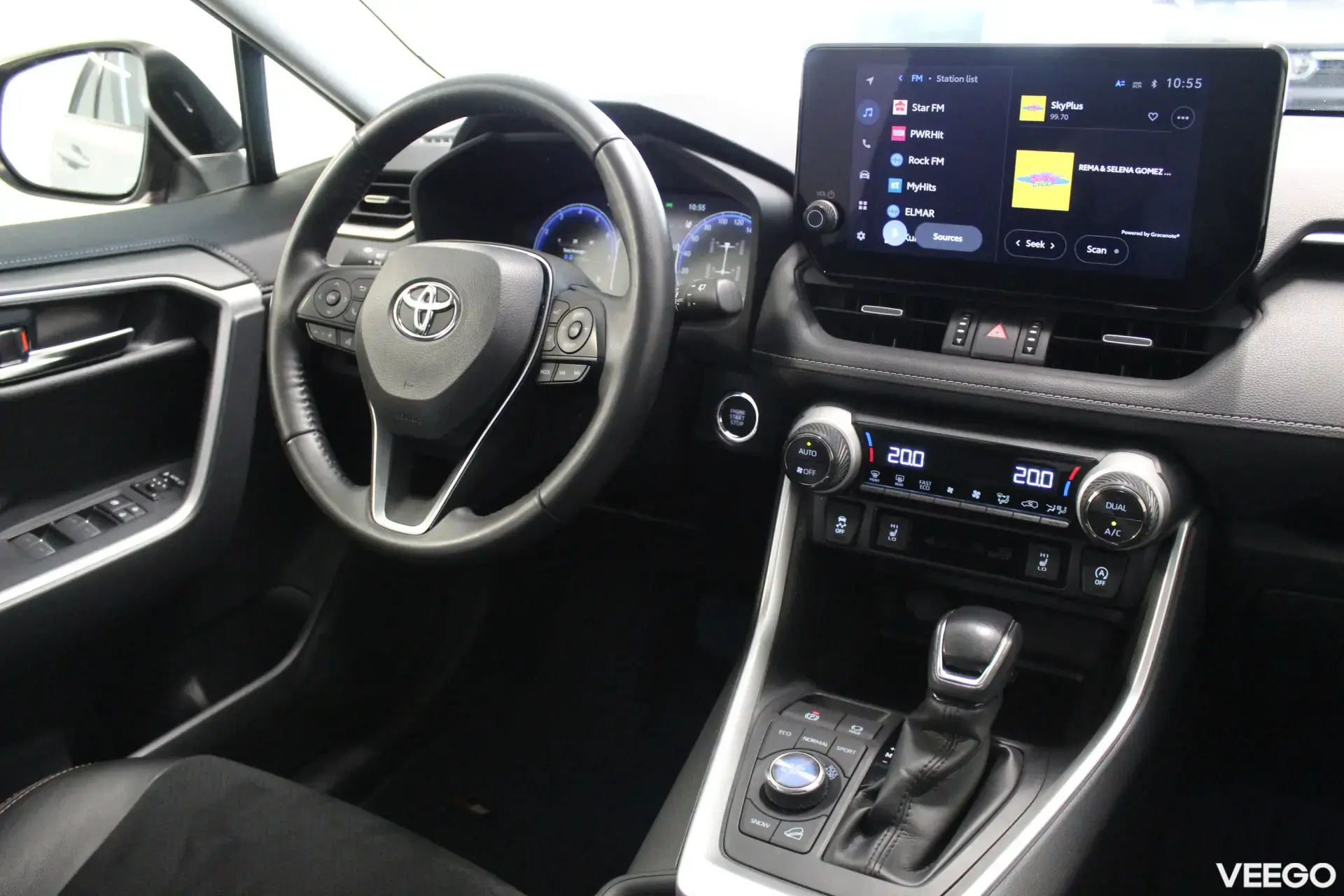 Toyota RAV4 Luxury Plus AWD 2 129kW
