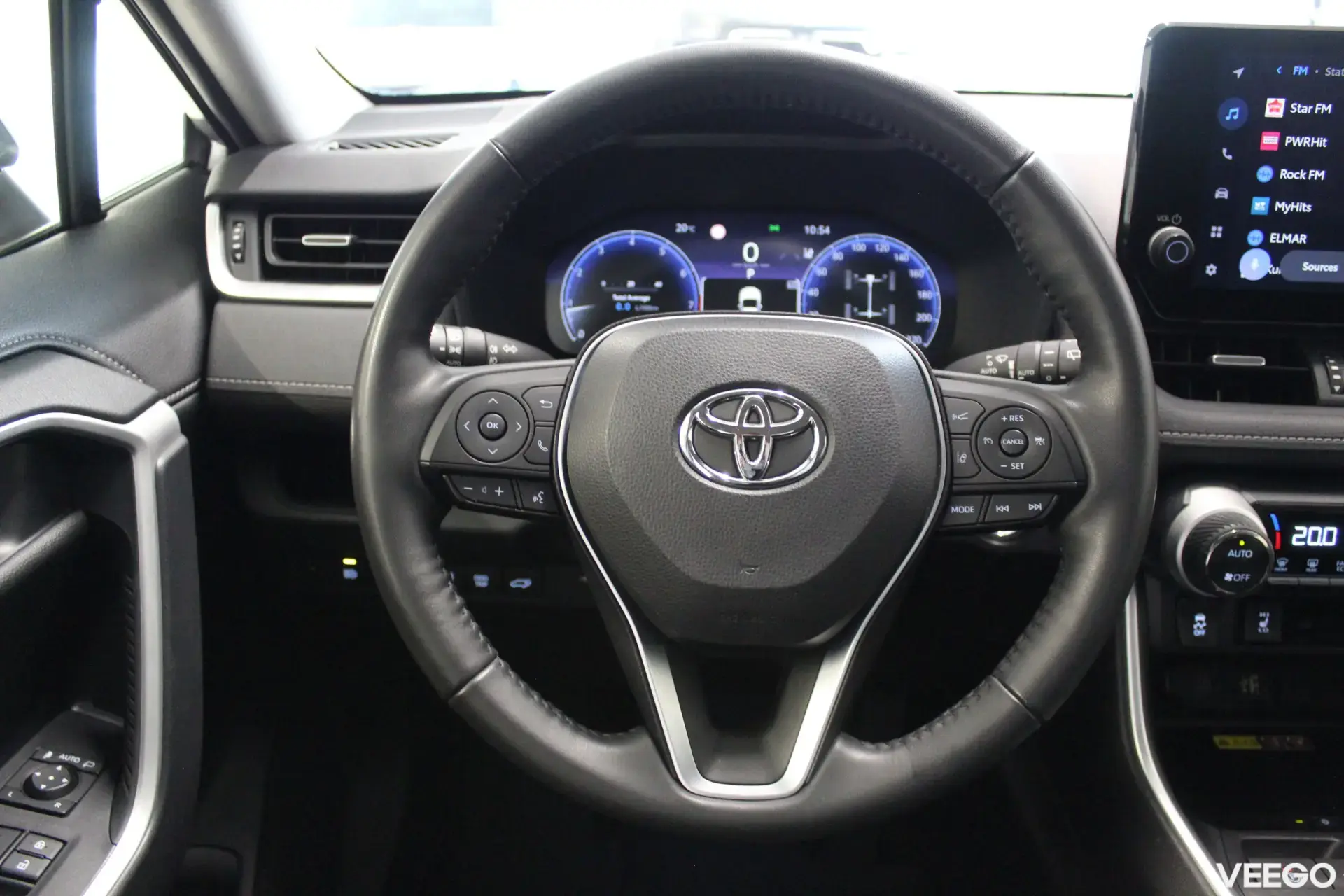 Toyota RAV4 Luxury Plus AWD 2 129kW