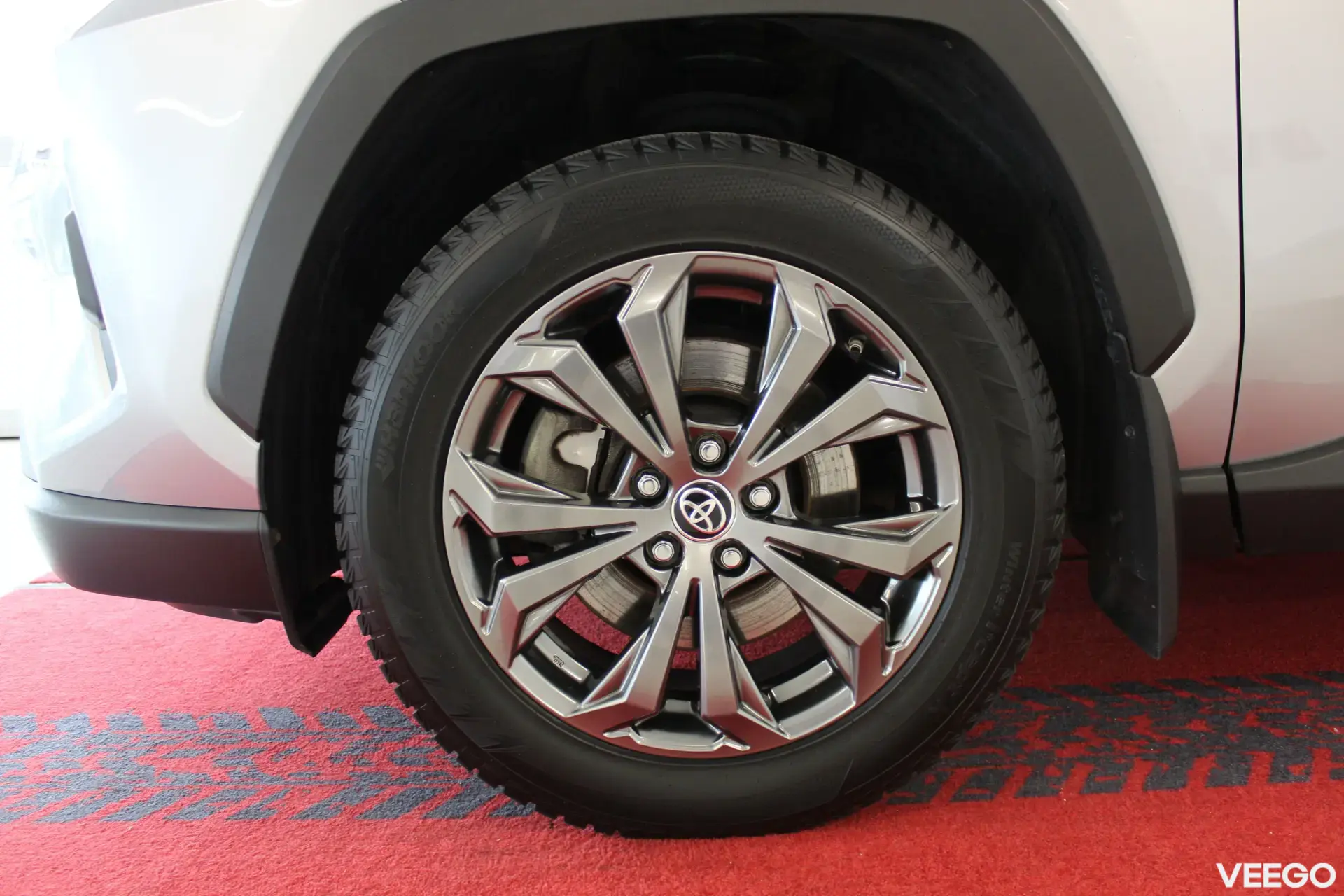 Toyota RAV4 Luxury Plus AWD 2 129kW