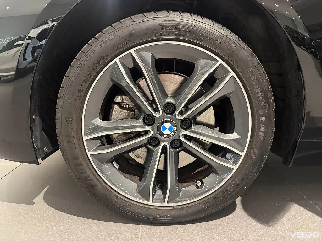 BMW 118 Sport line HUD Steptronic Adpt Farth 0kW