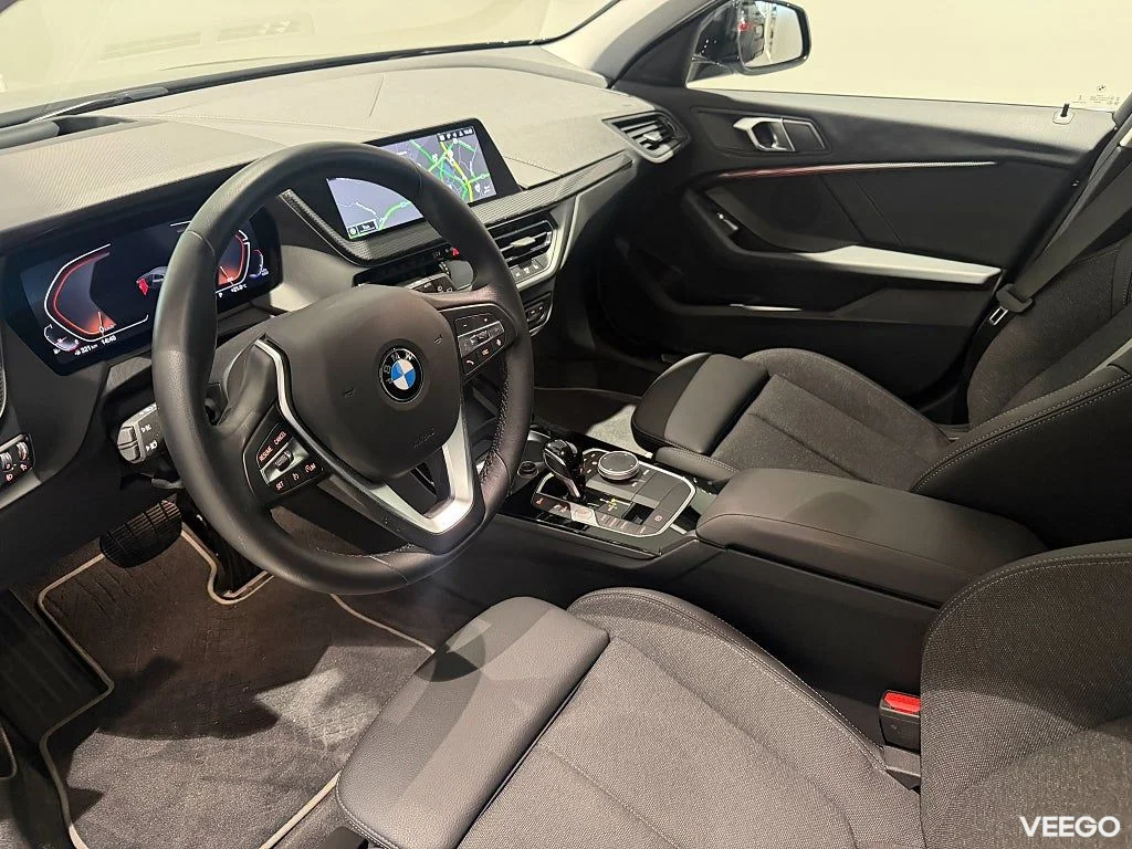 BMW 118 Sport line HUD Steptronic Adpt Farth 0kW