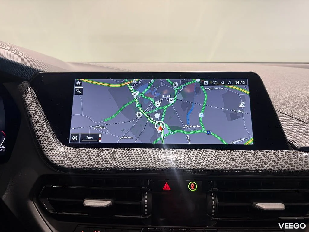 BMW 118 Sport line HUD Steptronic Adpt Farth 0kW