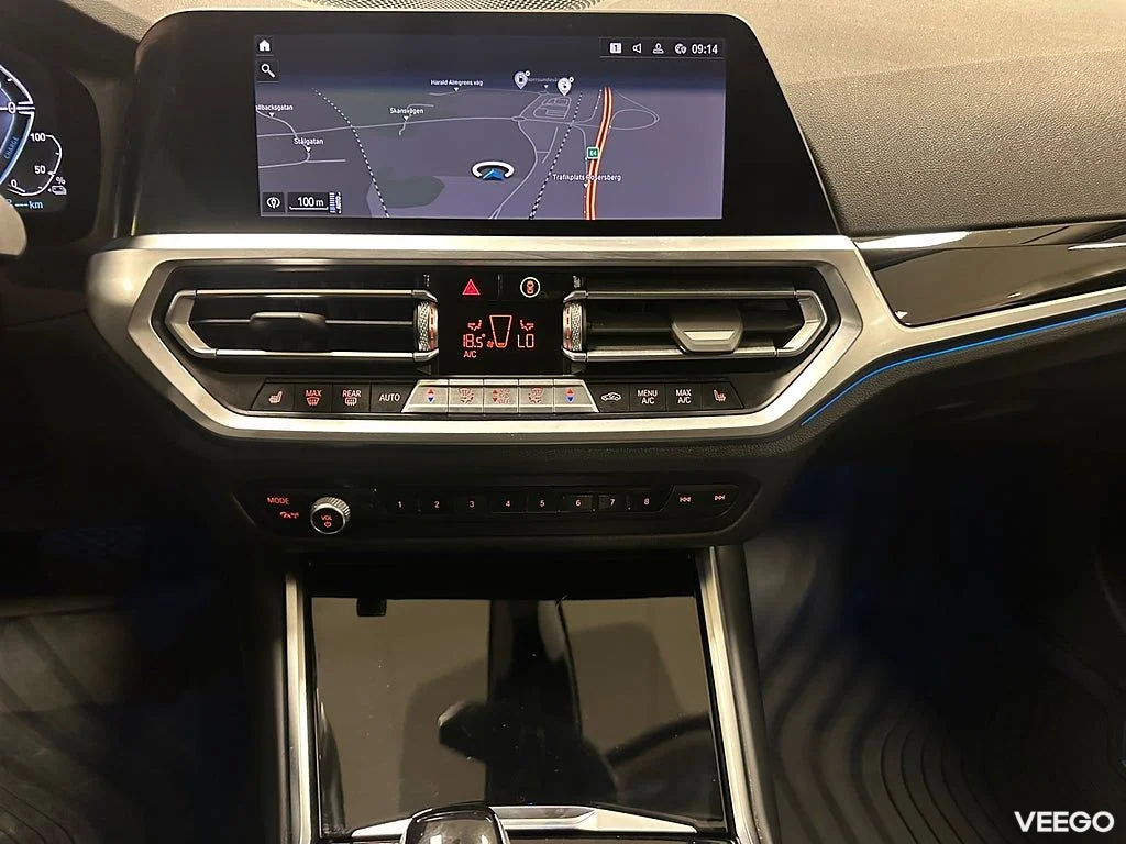 BMW 330 xDrive 292HK Touring / Sportline / Dragkrok 0kW