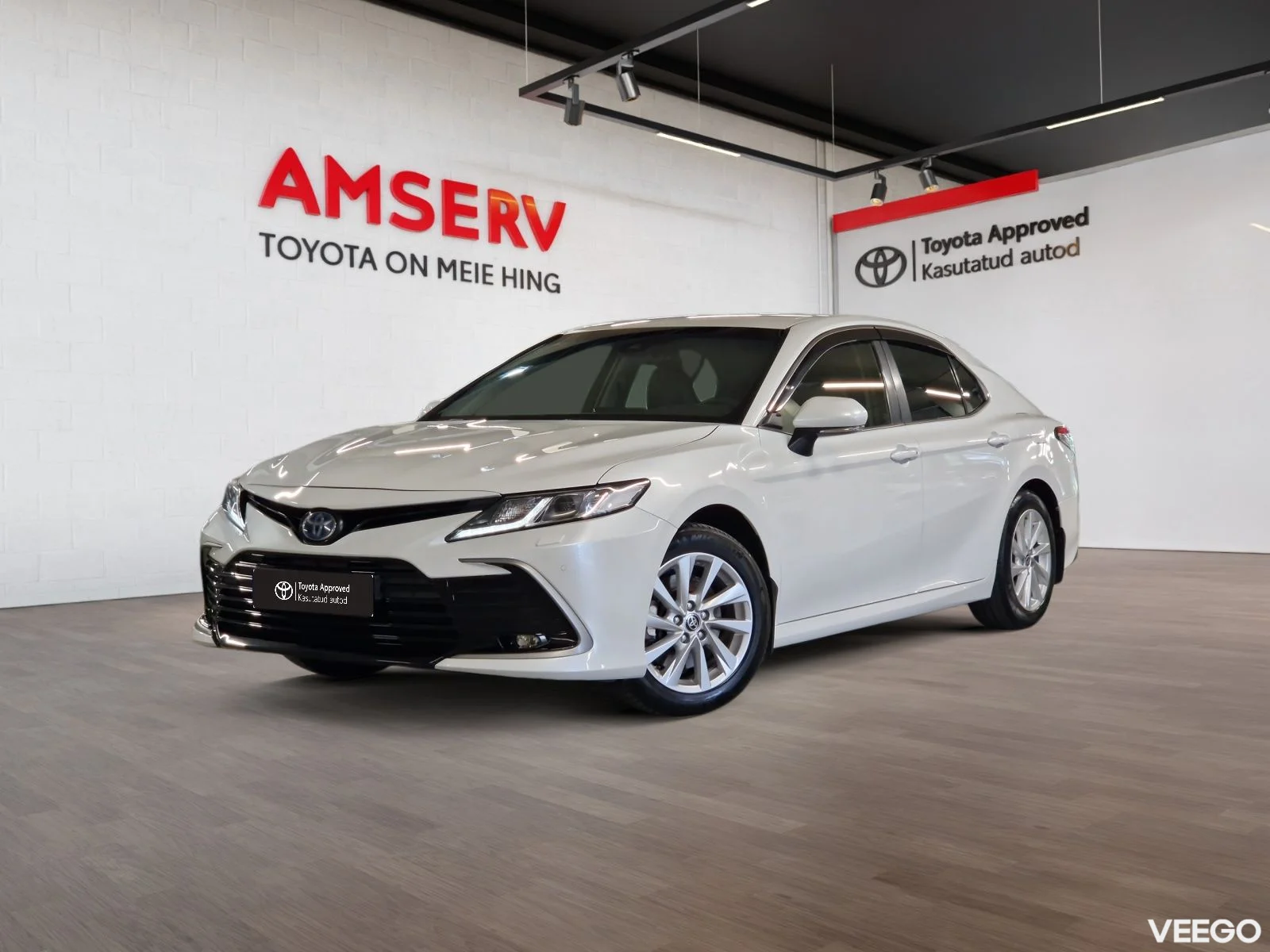 Toyota Camry Luxury Business 2.5 131kW
