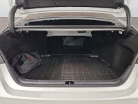 Toyota Camry Luxury Business 2.5 131kW thumbnail