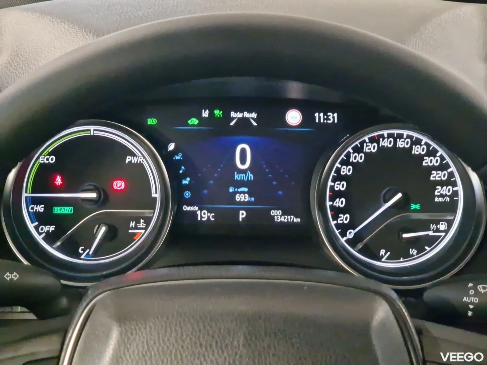 Toyota Camry Luxury Business 2.5 131kW