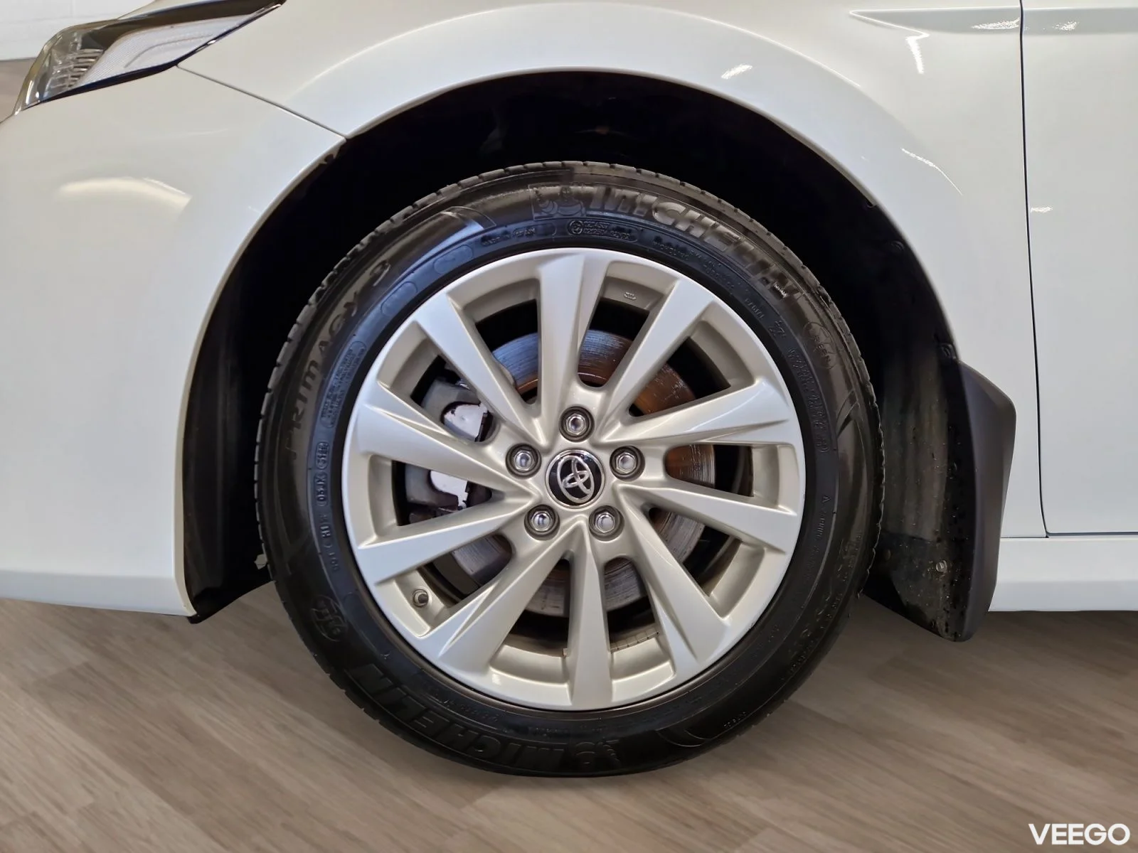 Toyota Camry Luxury Business 2.5 131kW