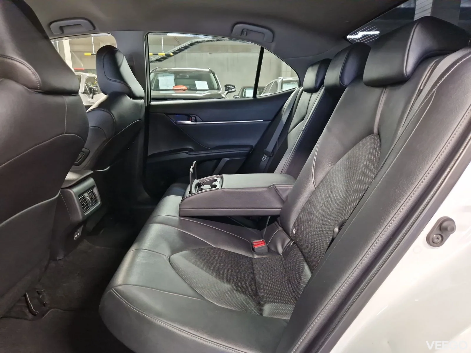 Toyota Camry Luxury Business 2.5 131kW