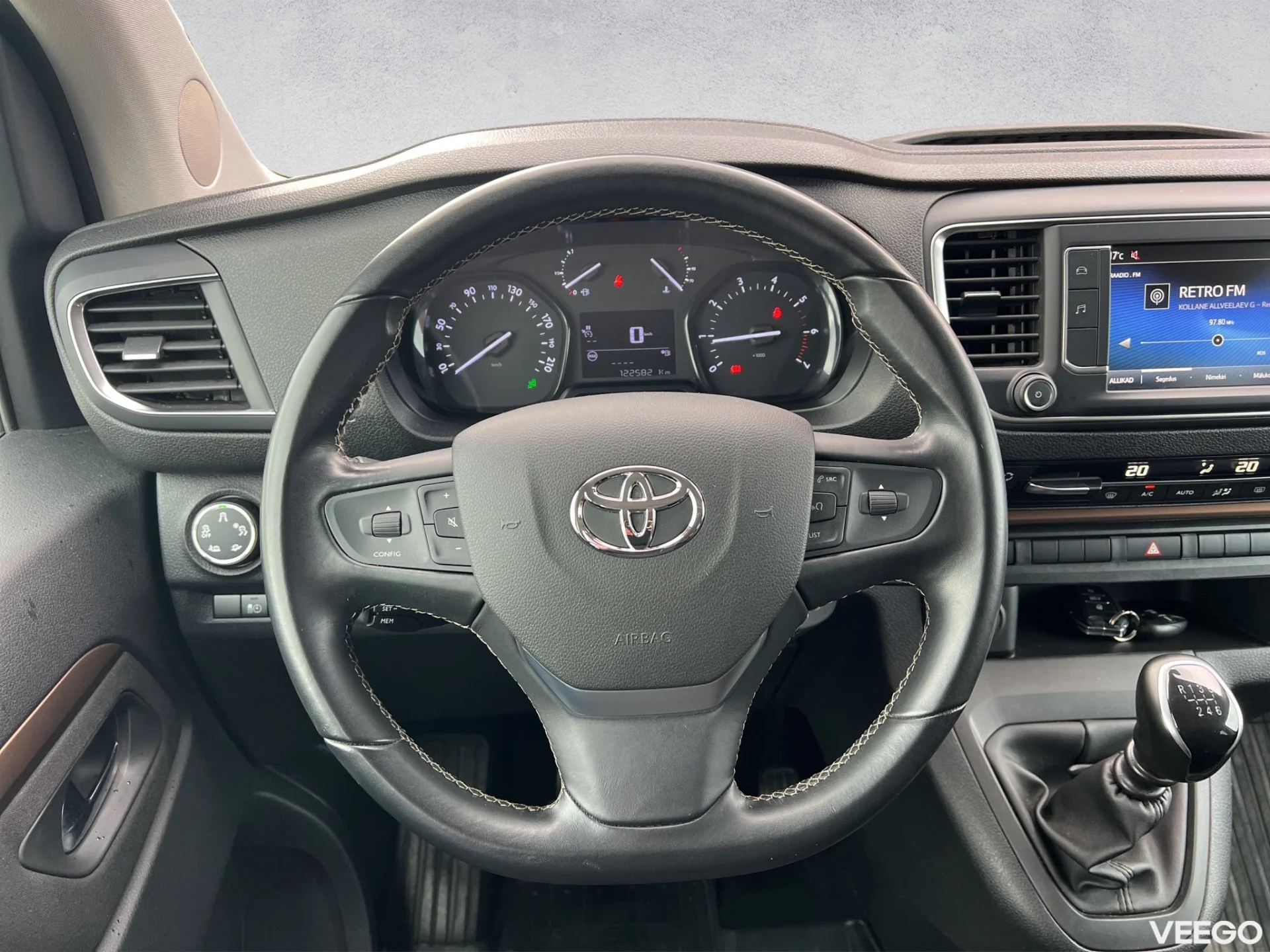 Toyota Proace Verso Medium Double side door 2 8-kohta 106kW