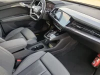 Audi Q4 e-tron S-LINE 4WD 220kW thumbnail