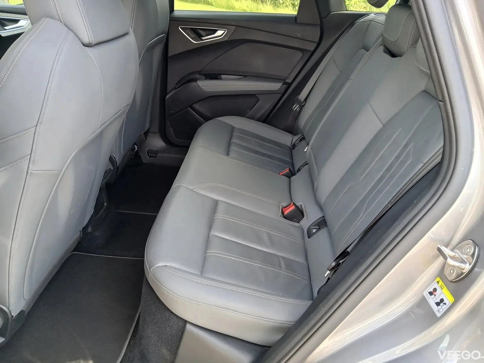 Audi Q4 e-tron S-LINE 4WD 220kW
