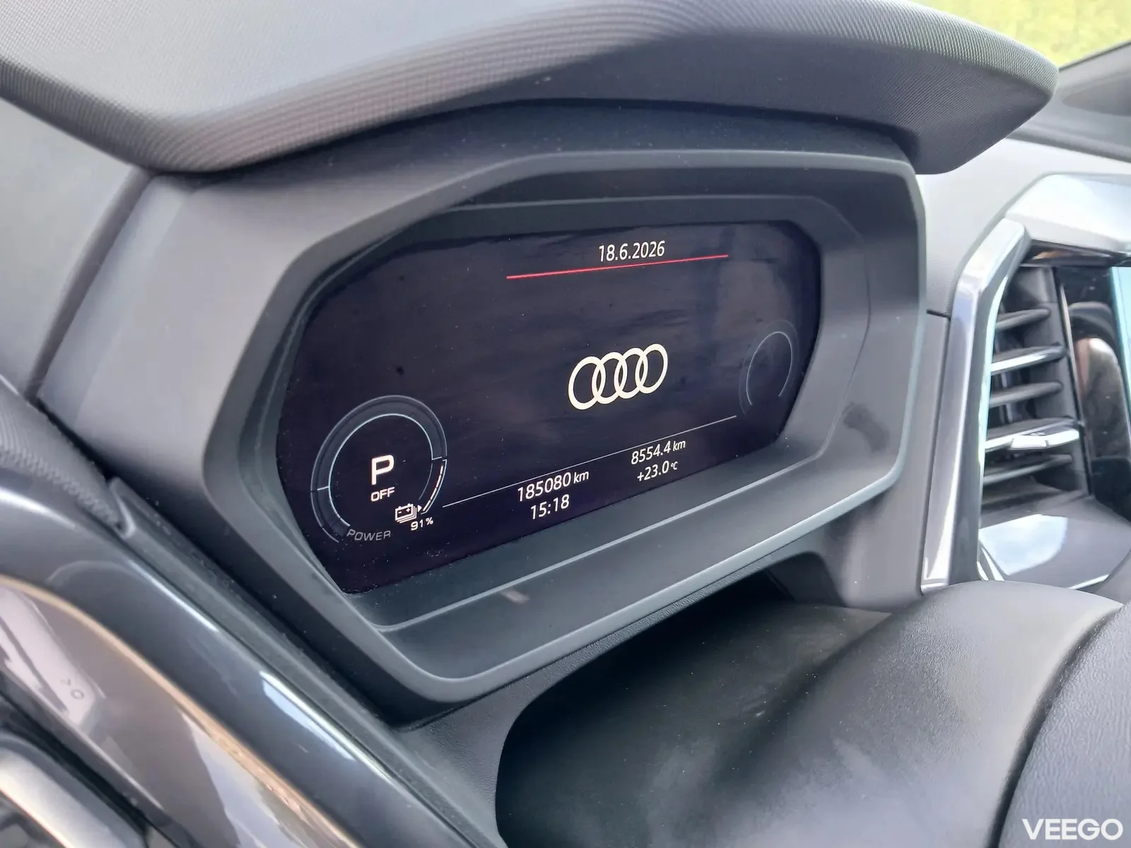 Audi Q4 e-tron S-LINE 4WD 220kW