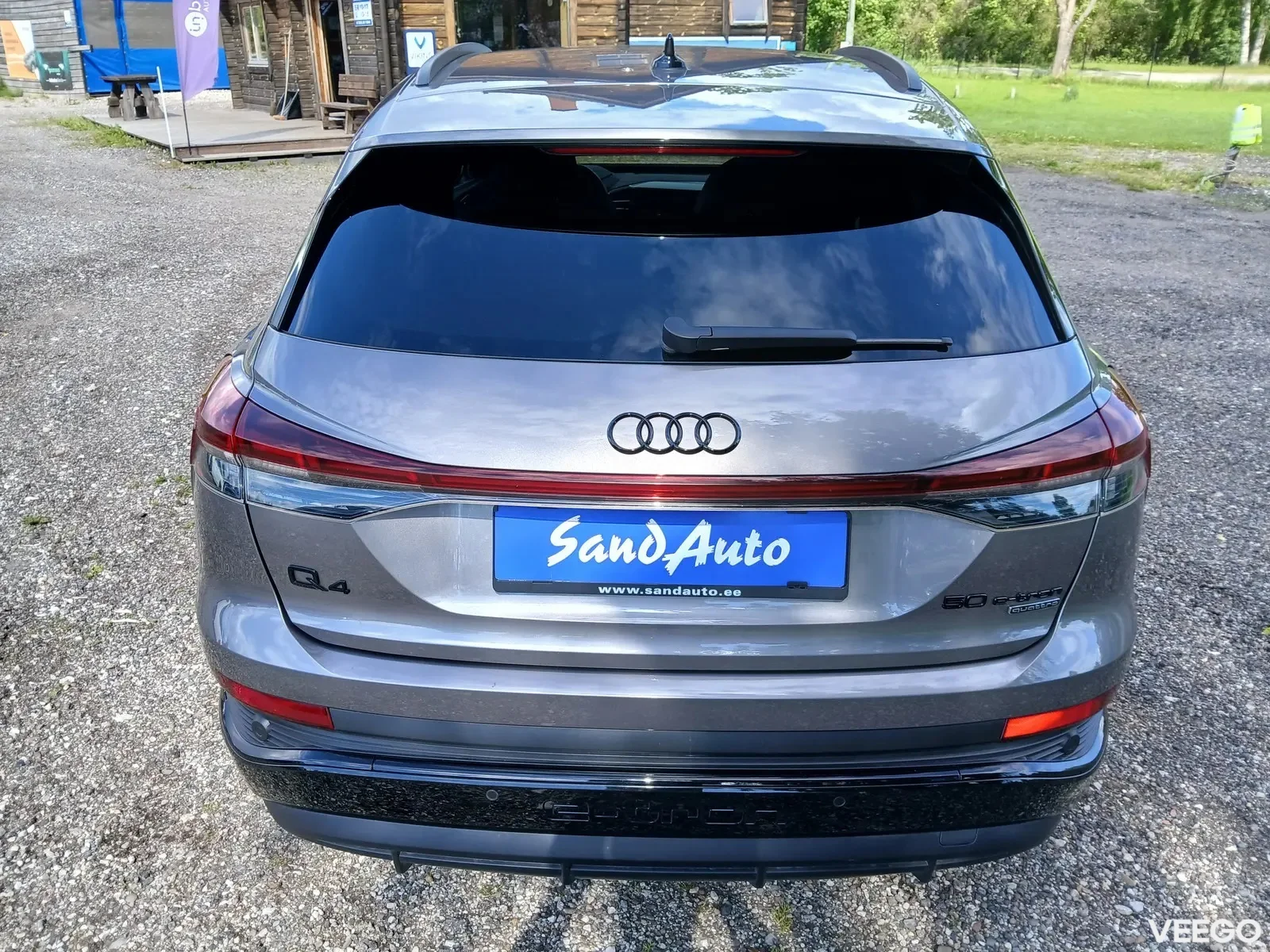 Audi Q4 e-tron S-LINE 4WD 220kW