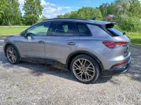 Audi Q4 e-tron S-LINE 4WD 220kW thumbnail