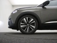 Peugeot 3008 1.6 220kW thumbnail