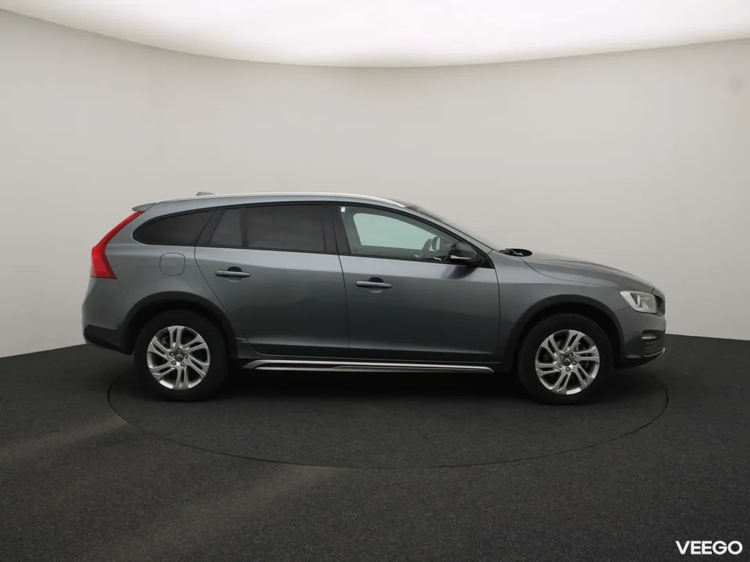 Volvo V60 Cross Country 2 110kW