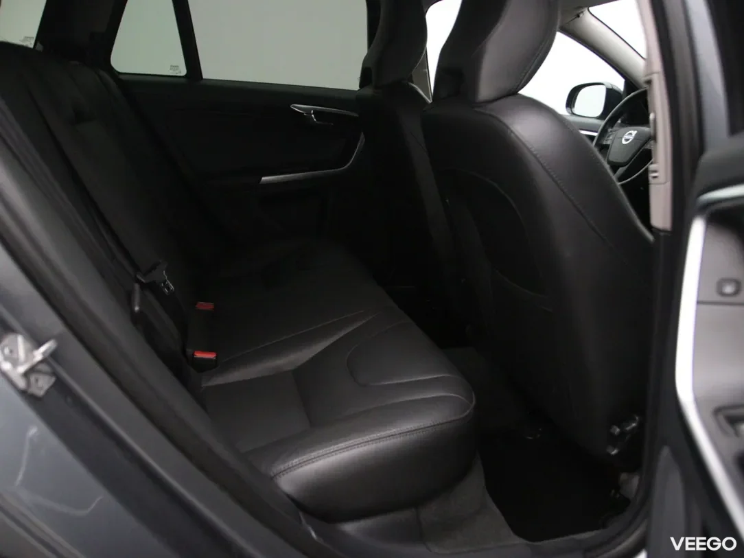 Volvo V60 Cross Country 2 110kW